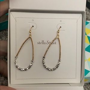Stella & Dot Rhett earrings